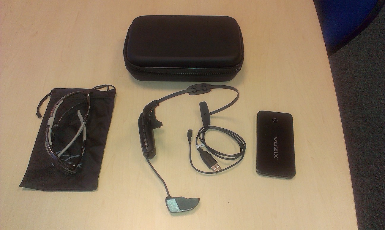 Vuzix M100 package